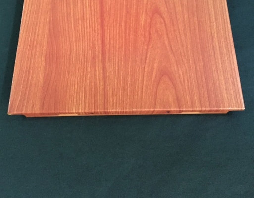 Poliester powlekane proszkowo Drewniane zdobione płytki sufitowe 300x300 lub 600x600mm