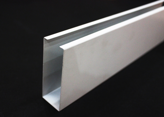 Ekran z metalicznego profilu aluminiowego U Fałsz sufitowy Do budowy materiału dekoracyjnego