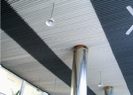 Panel sufitowy z aluminiową listwą Zero Clearance w kształcie litery C / Metalowy sufit liniowy