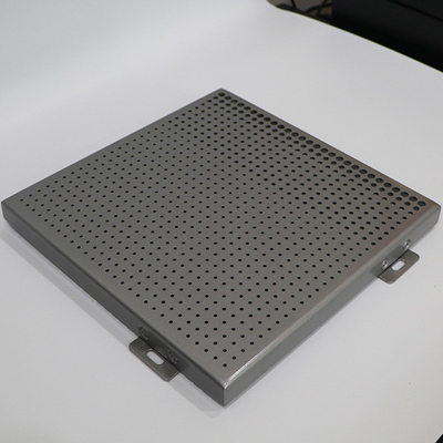 600x600 Zawieszone metalowe panele ścienne z aluminium Odporność na warunki atmosferyczne