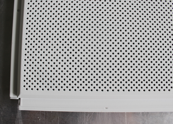 Aluminiowy układany w akustycznych płytkach sufitowych zainstalowany z T Grid Square 600 x 600