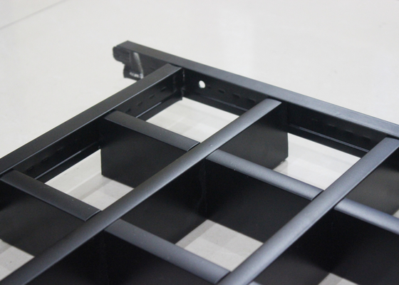 Zamontuj za pomocą czarnego pręta T Frame Metal Aluminiowa kratka sufitowa 600 x 600 krata