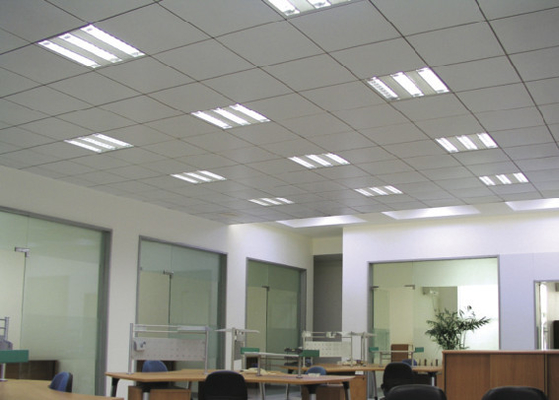 Dekoracyjne komercyjne płyty sufitowe, perforowany panel akustyczny do budynków biurowych