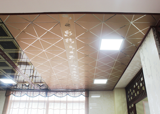 Metalowe artystyczne plafony podwieszane do kuchni, 300 x 300 sufitowy Tegular